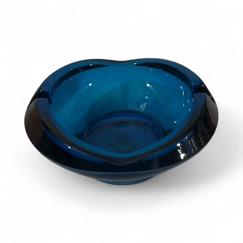 Vintage Viking Art Glass Tulip Cobalt Blue Rest Ashtray 4 1/2